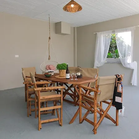 Apartment Polixeni's House *