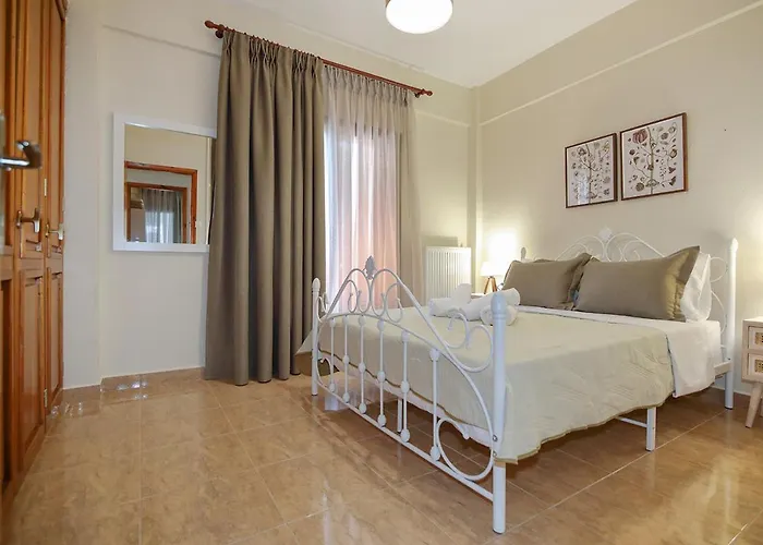 Apartment Polixeni's House *